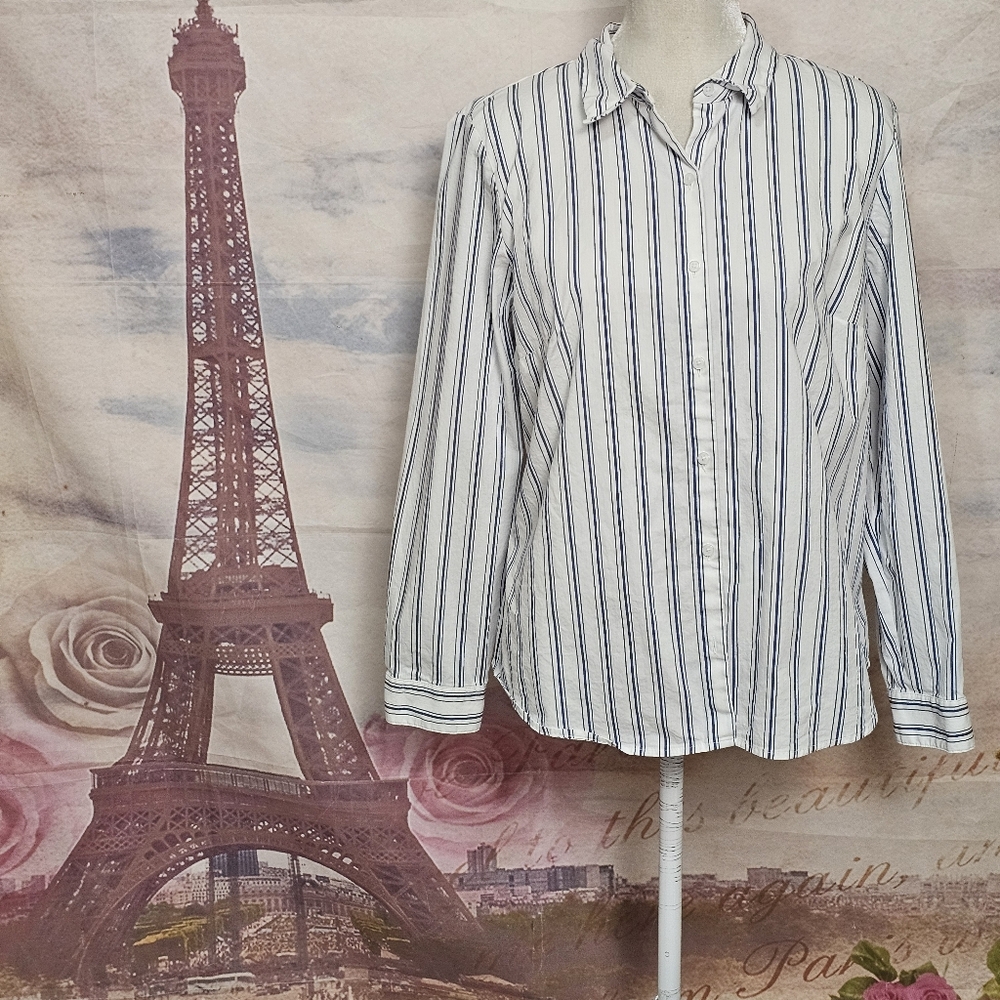 Nine West White and Blue Striped Shirt